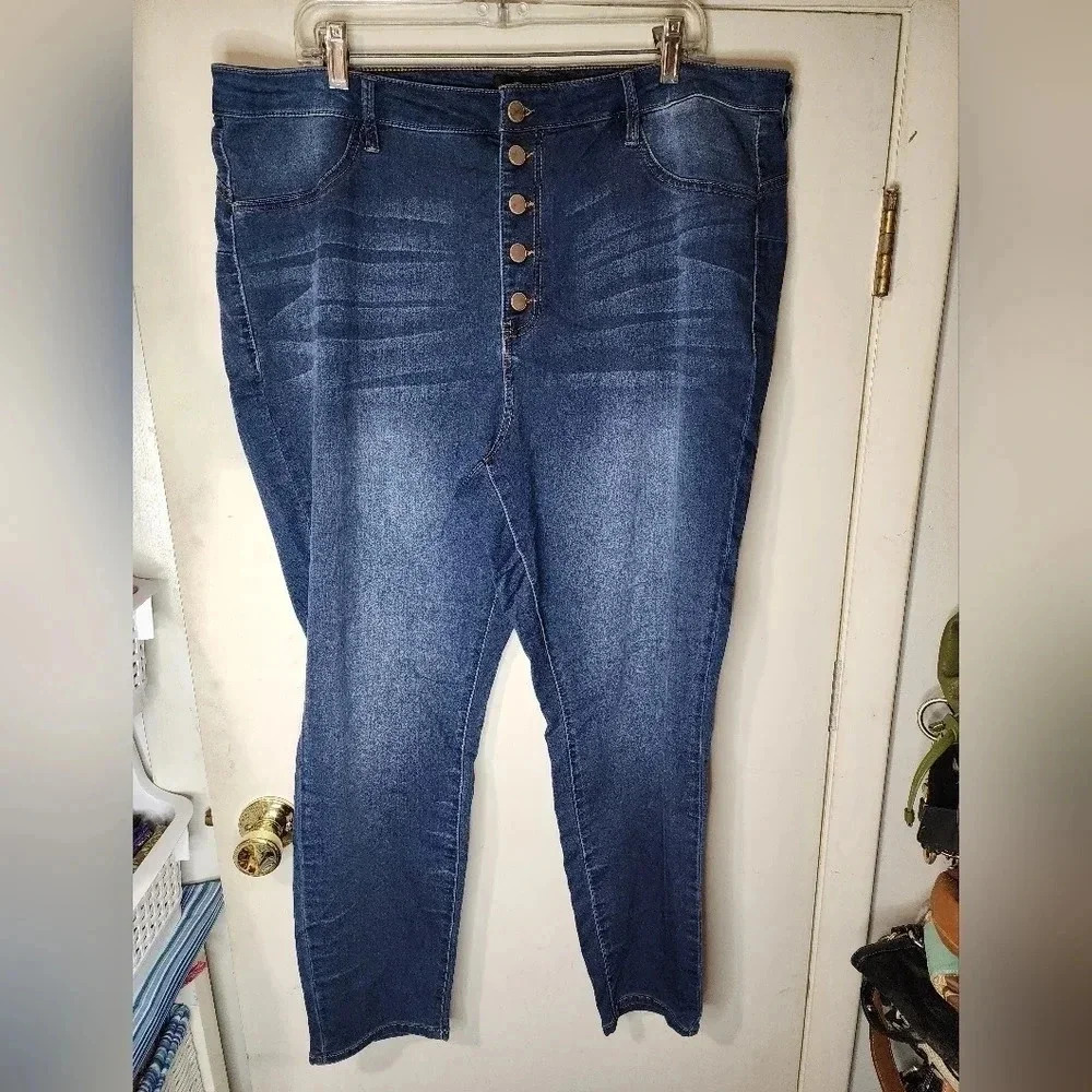 Dollhouse Plus Size 20W Blue Jeans Button Down